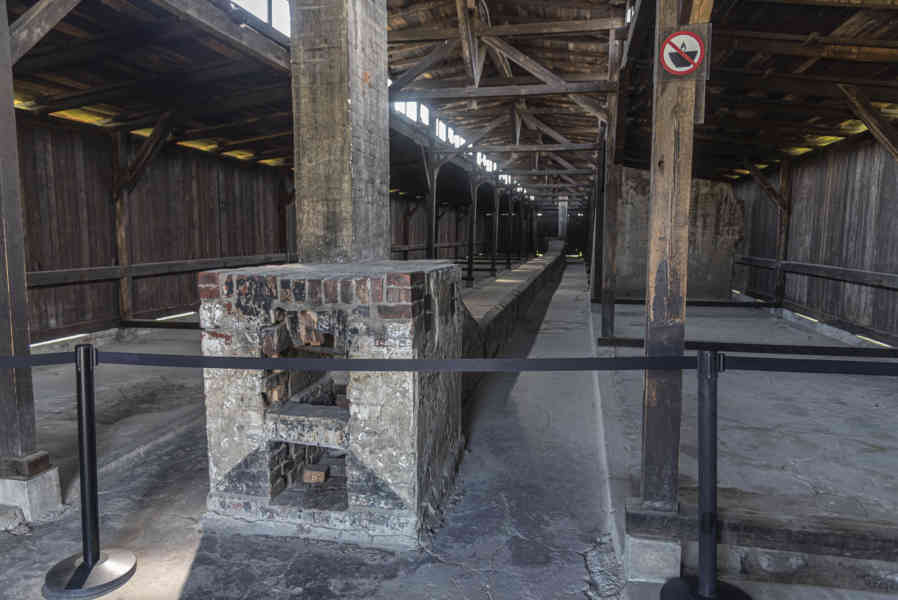 Polonia 105 - Auschwitz ll-Birkenau.jpg